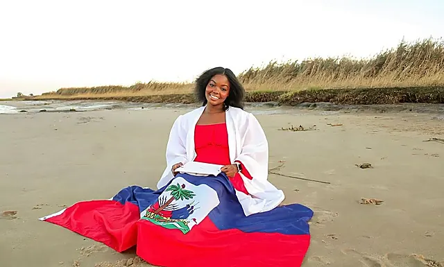 Leyna Photography, photographed by Leyna Photography